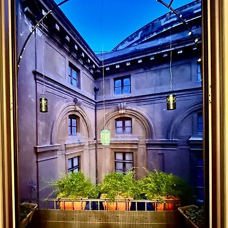 Santuzzamia Apartament *