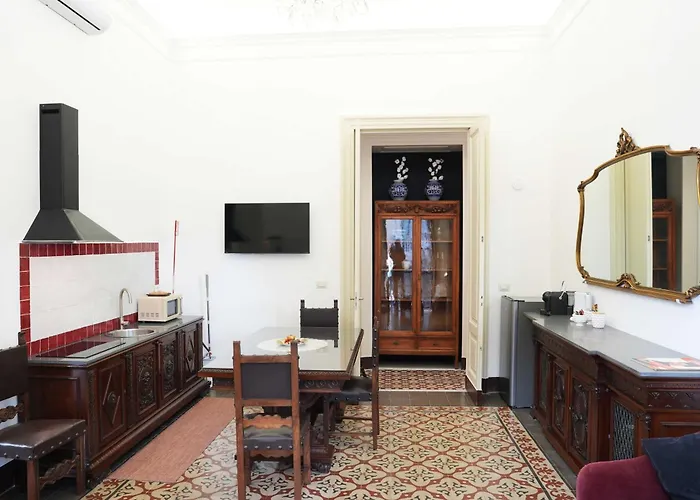 公寓 Santuzzamia 卡塔尼亚